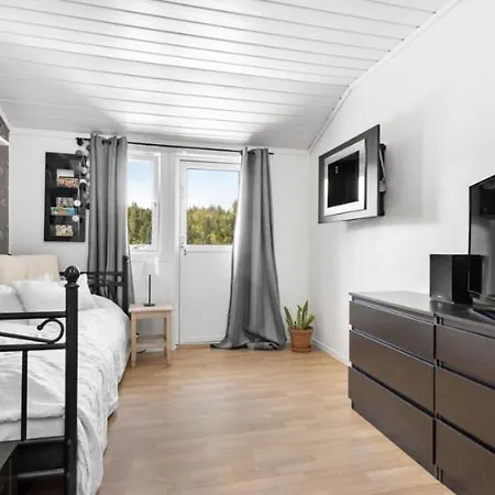 Sjarmerende Familievennlig Hus Med 2 Soverom Prázdninový dům