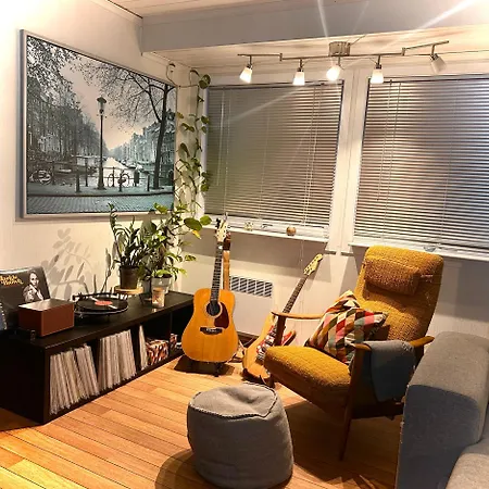 Sjarmerende Familievennlig Hus Med 2 Soverom Сasa de vacaciones Kristiansand